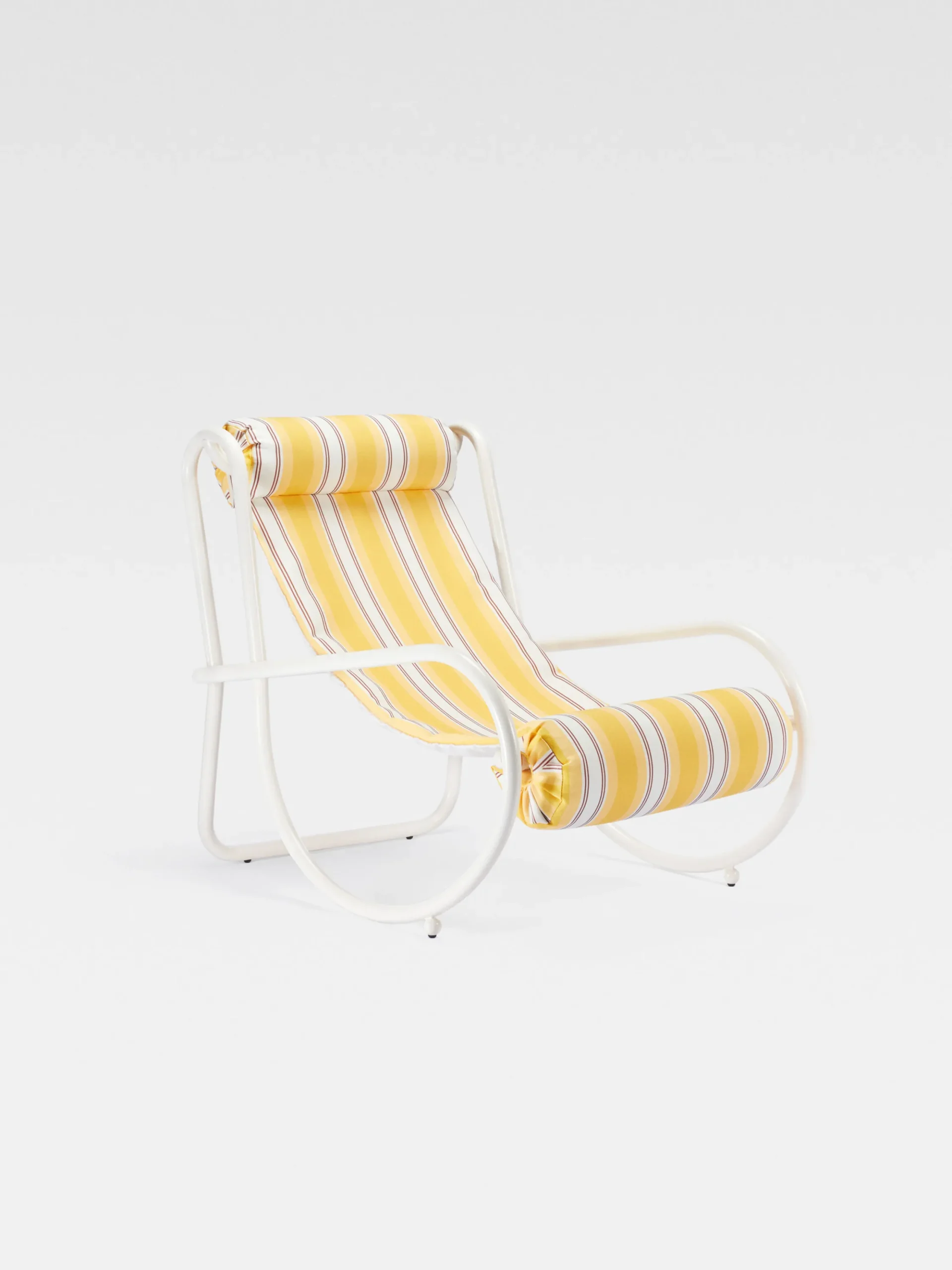 Jacquemus + Exteta - Locus Solus Fauteuil par Gae Aulenti