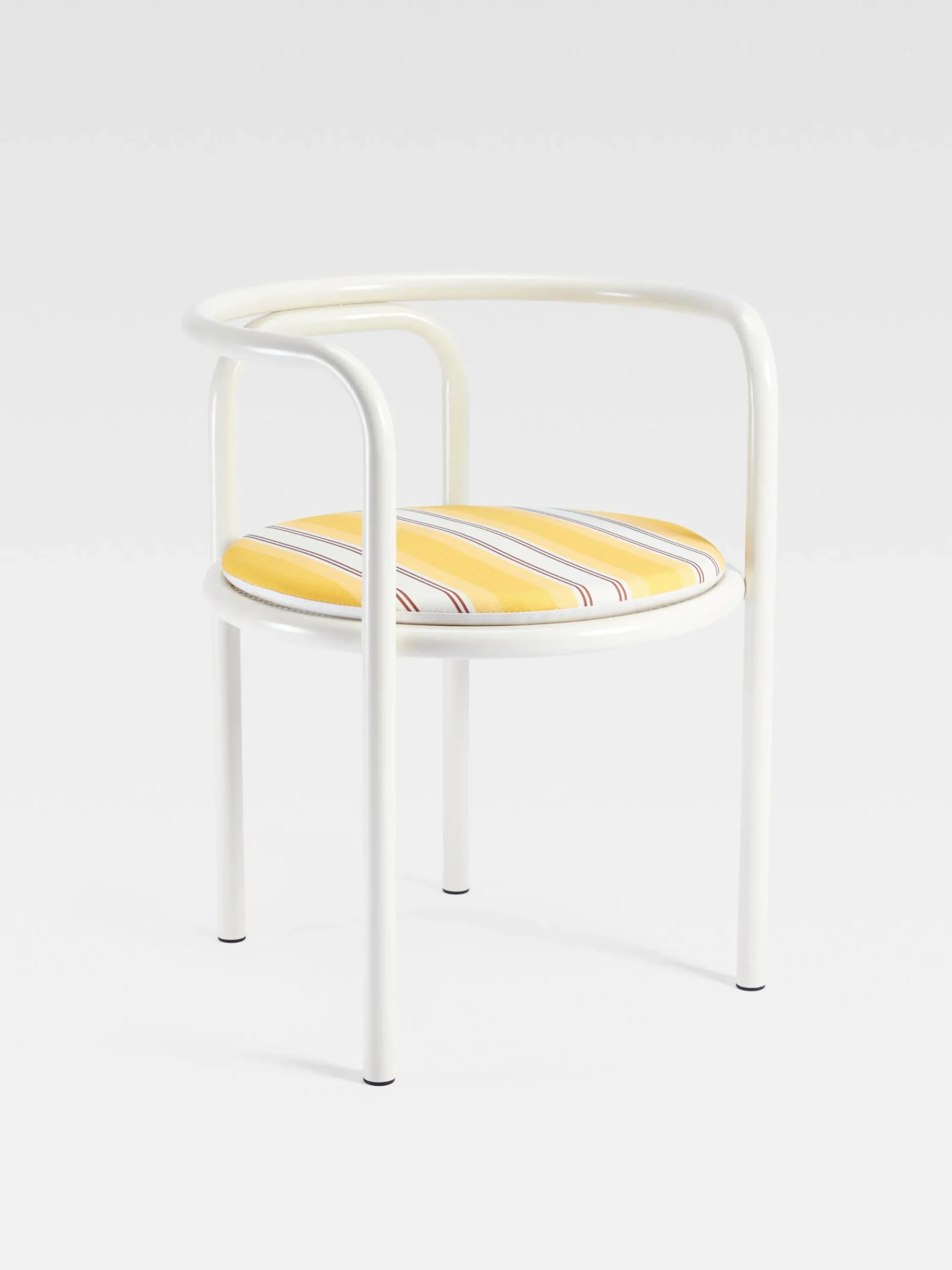 Jacquemus + Exteta - Locus Solus Chaise par Gae Aulenti