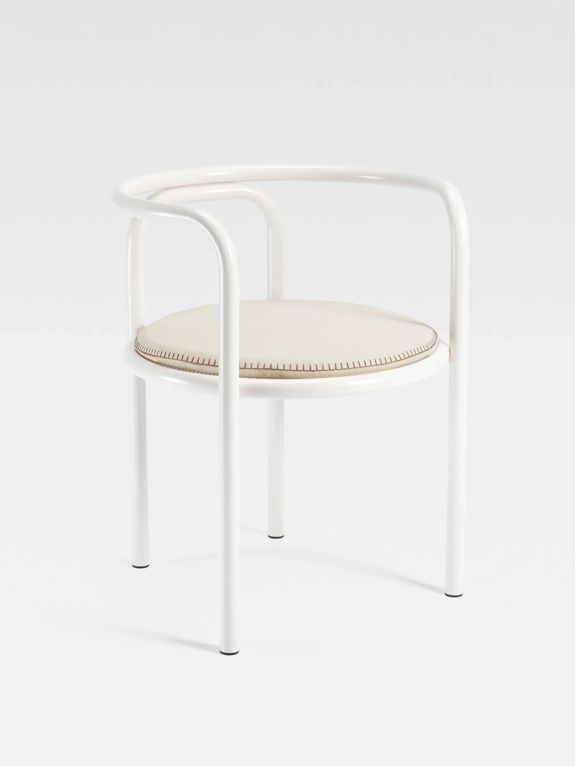 Jacquemus + Exteta - Locus Solus Chaise par Gae Aulenti