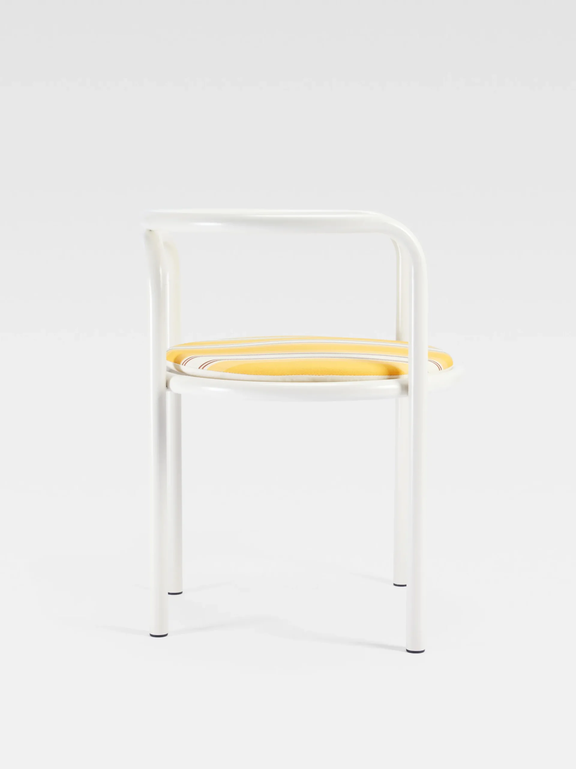 Jacquemus + Exteta - Locus Solus Chaise par Gae Aulenti