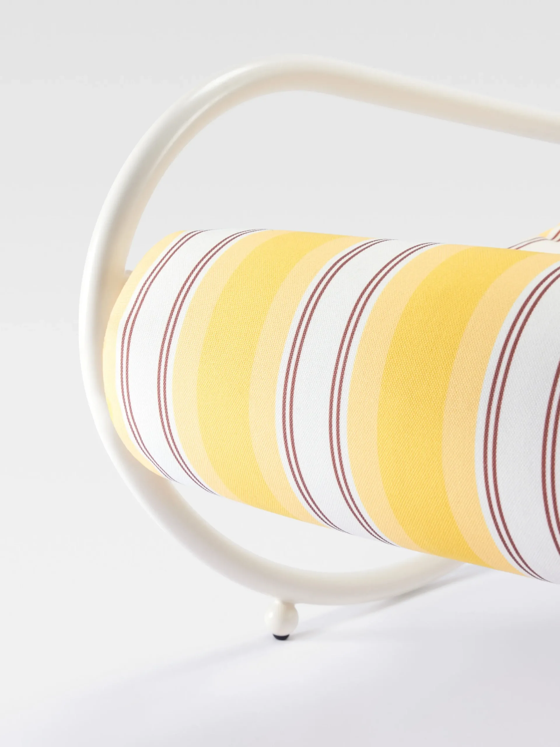 Jacquemus + Exteta - Locus Solus Fauteuil par Gae Aulenti