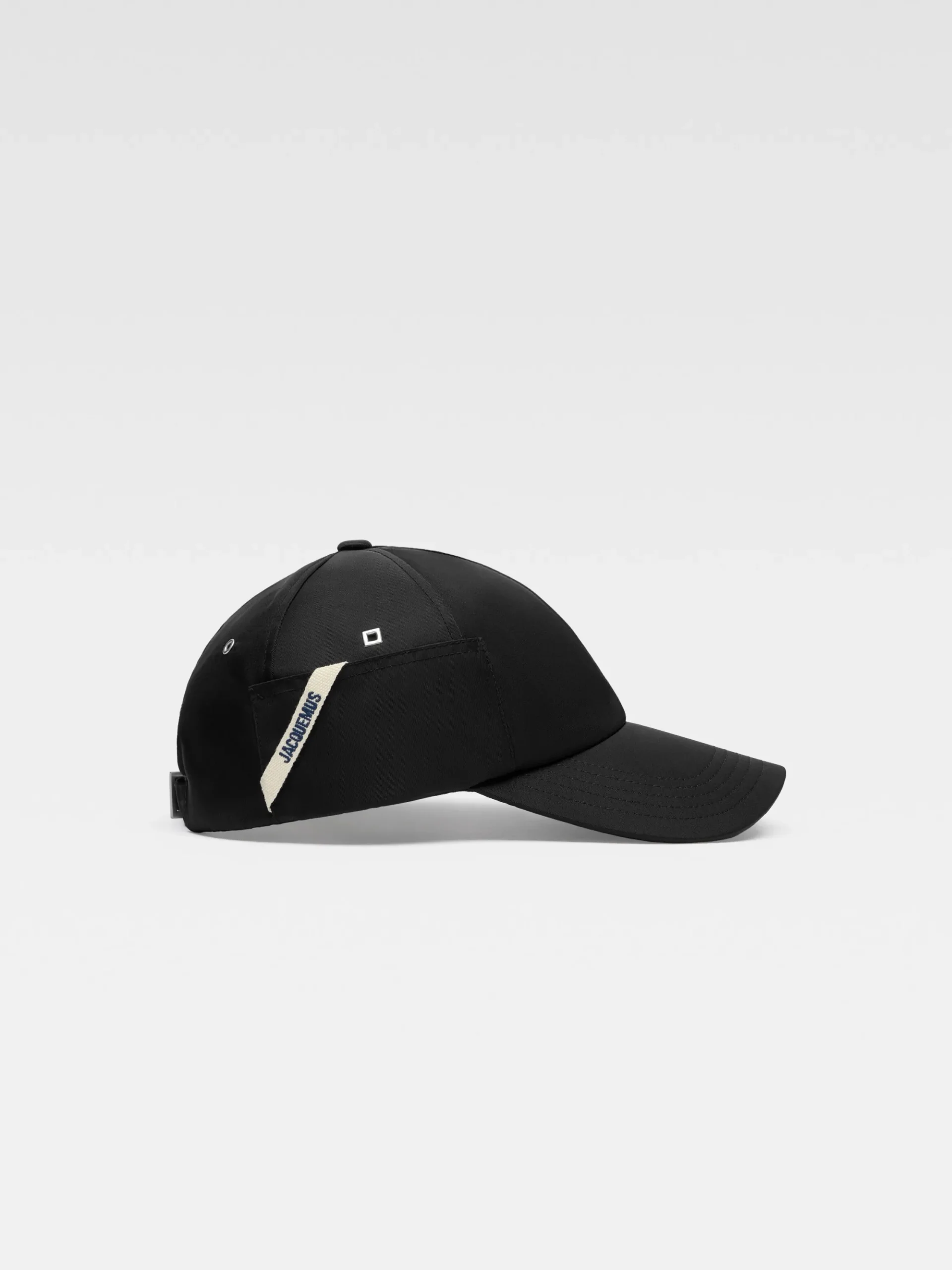 La casquette Ovalie
