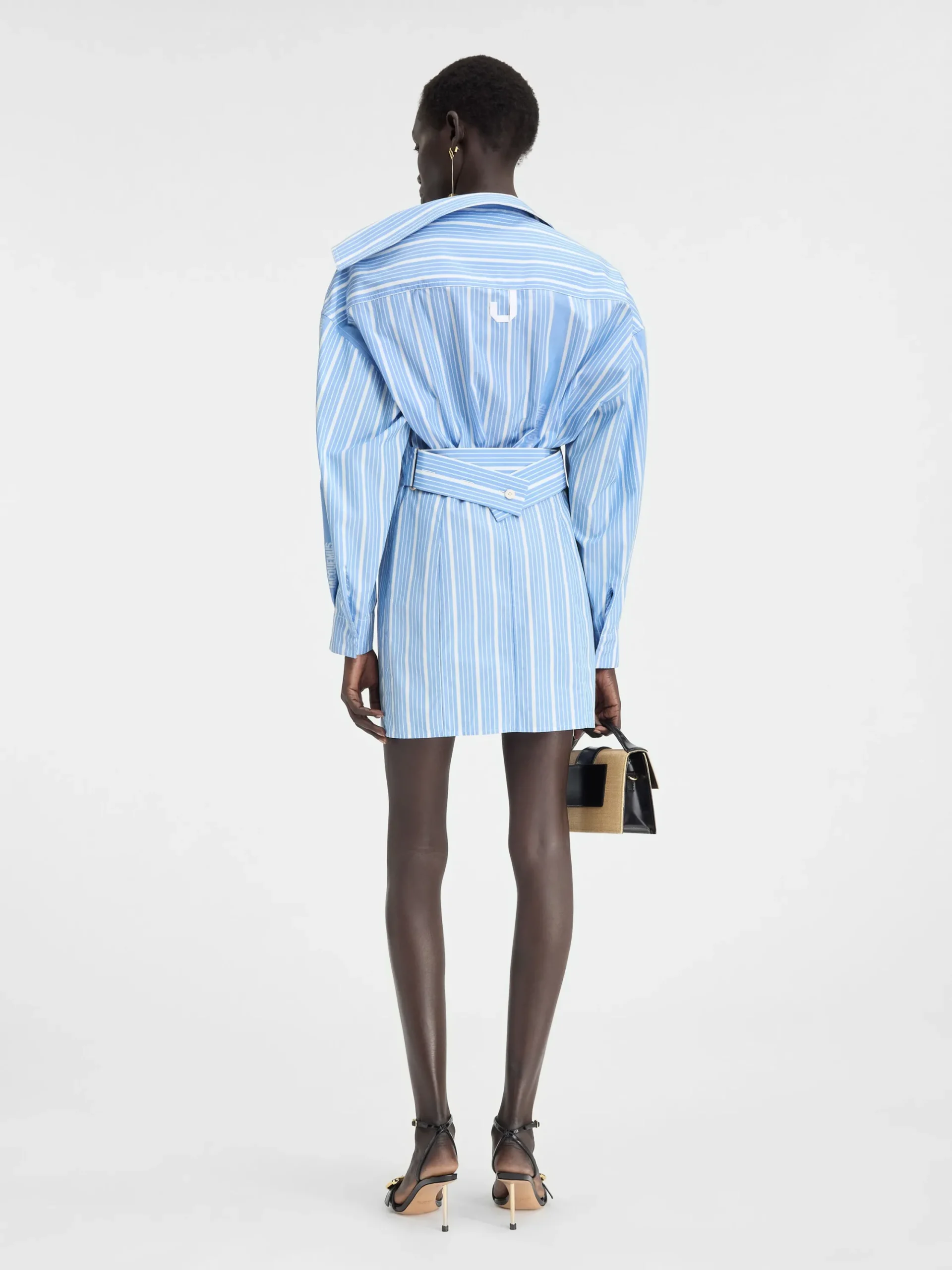 La mini robe chemise