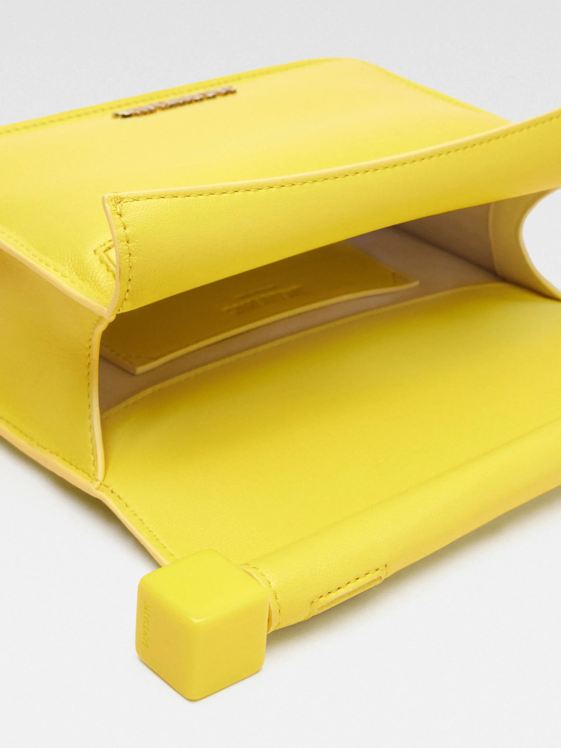 La petite pochette Rond Carré