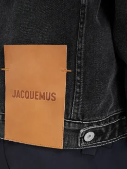 La veste de-N&icirc;mes