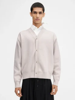 Le cardigan boutonné