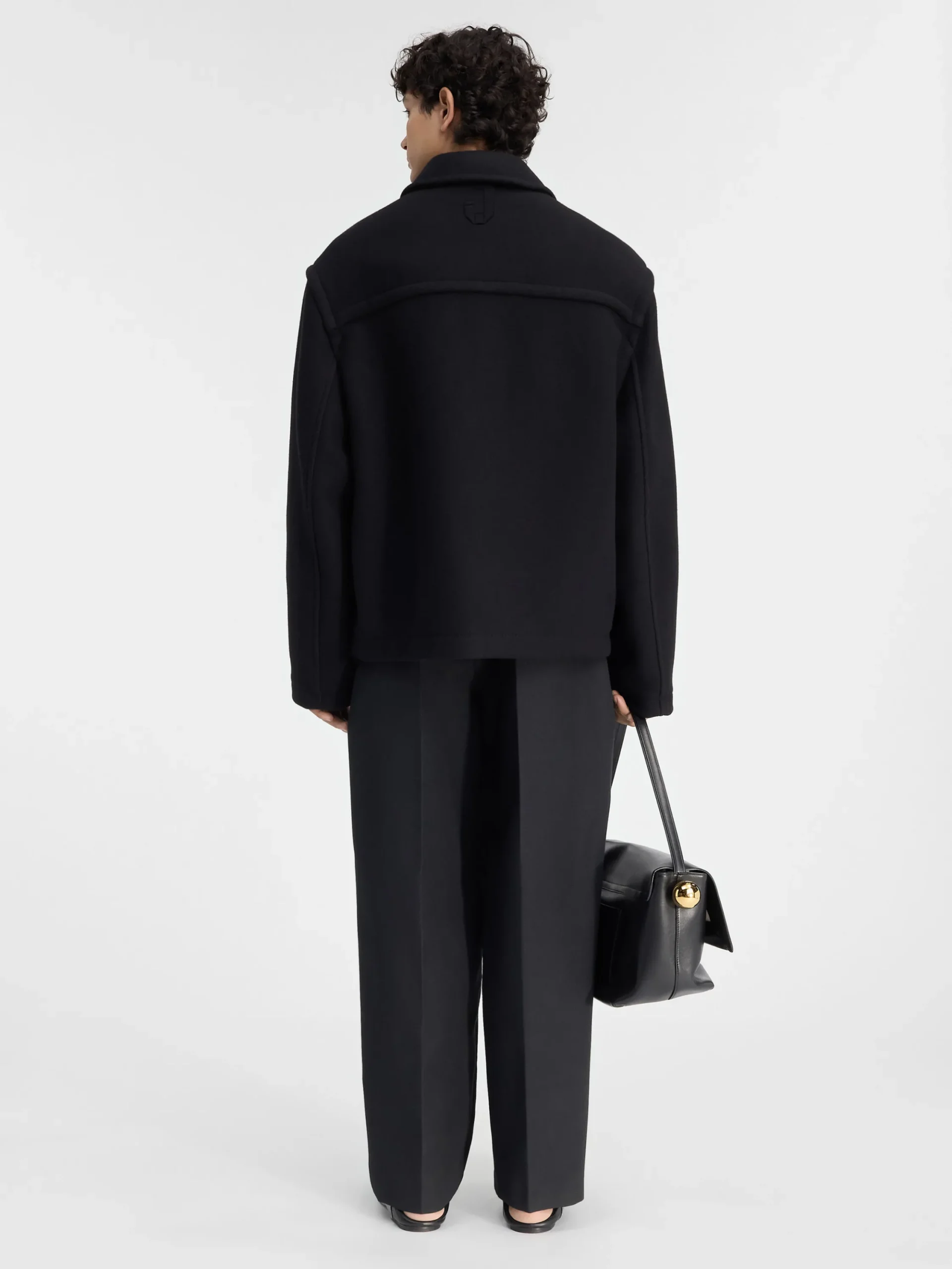 Le manteau court