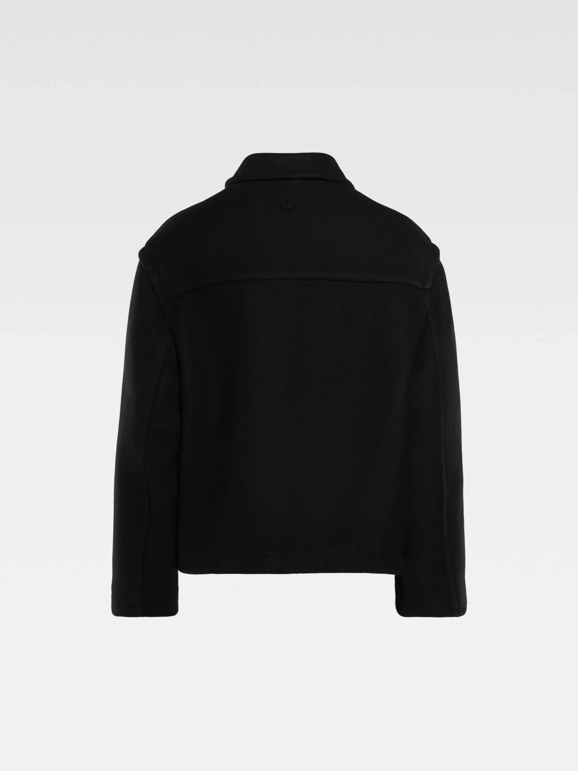 Le manteau court