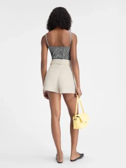 Le short Bari