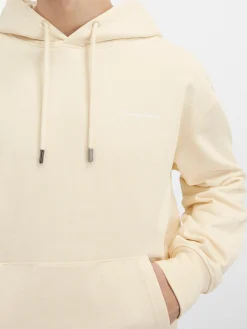 Le sweatshirt brodé