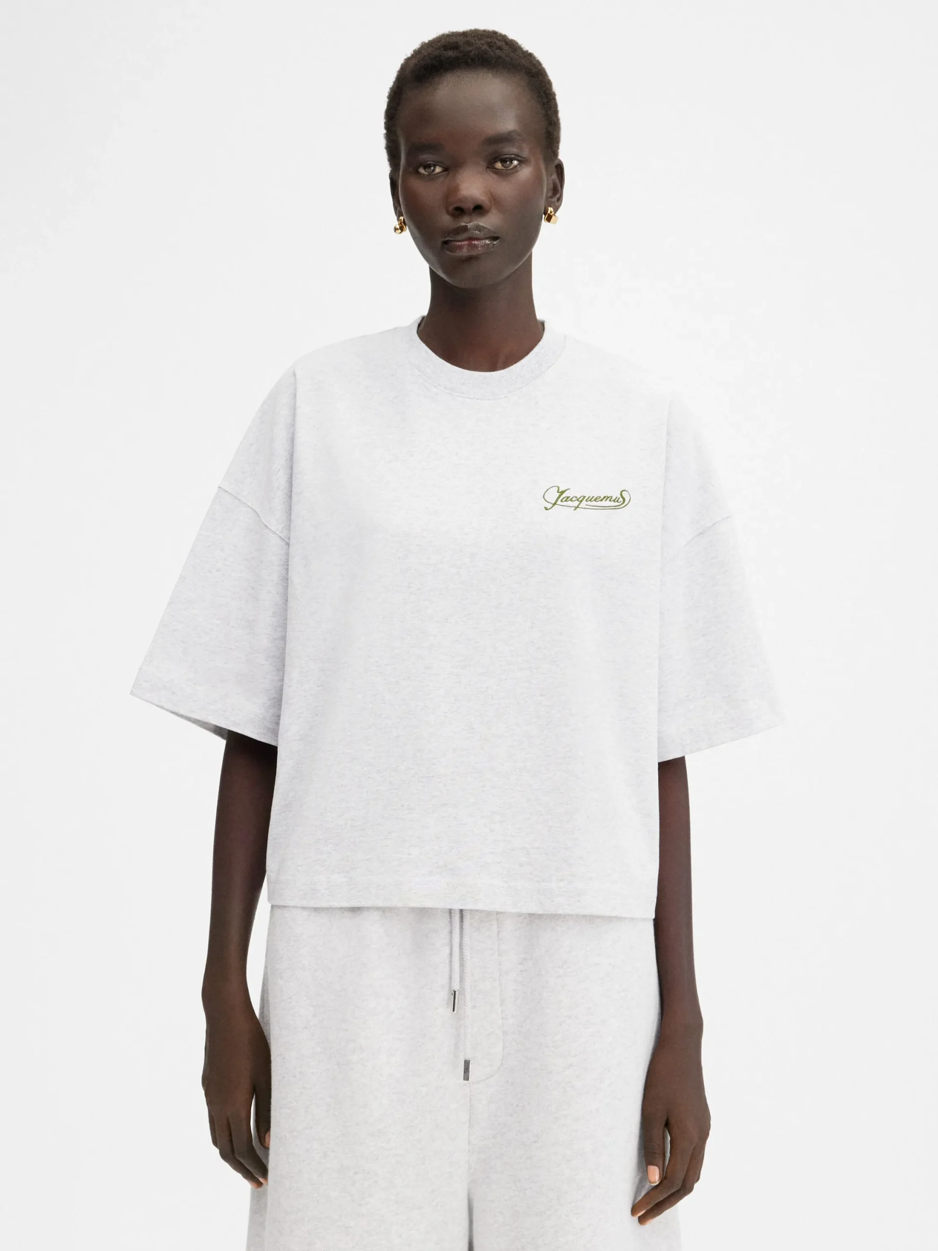 Le t-shirt Corto