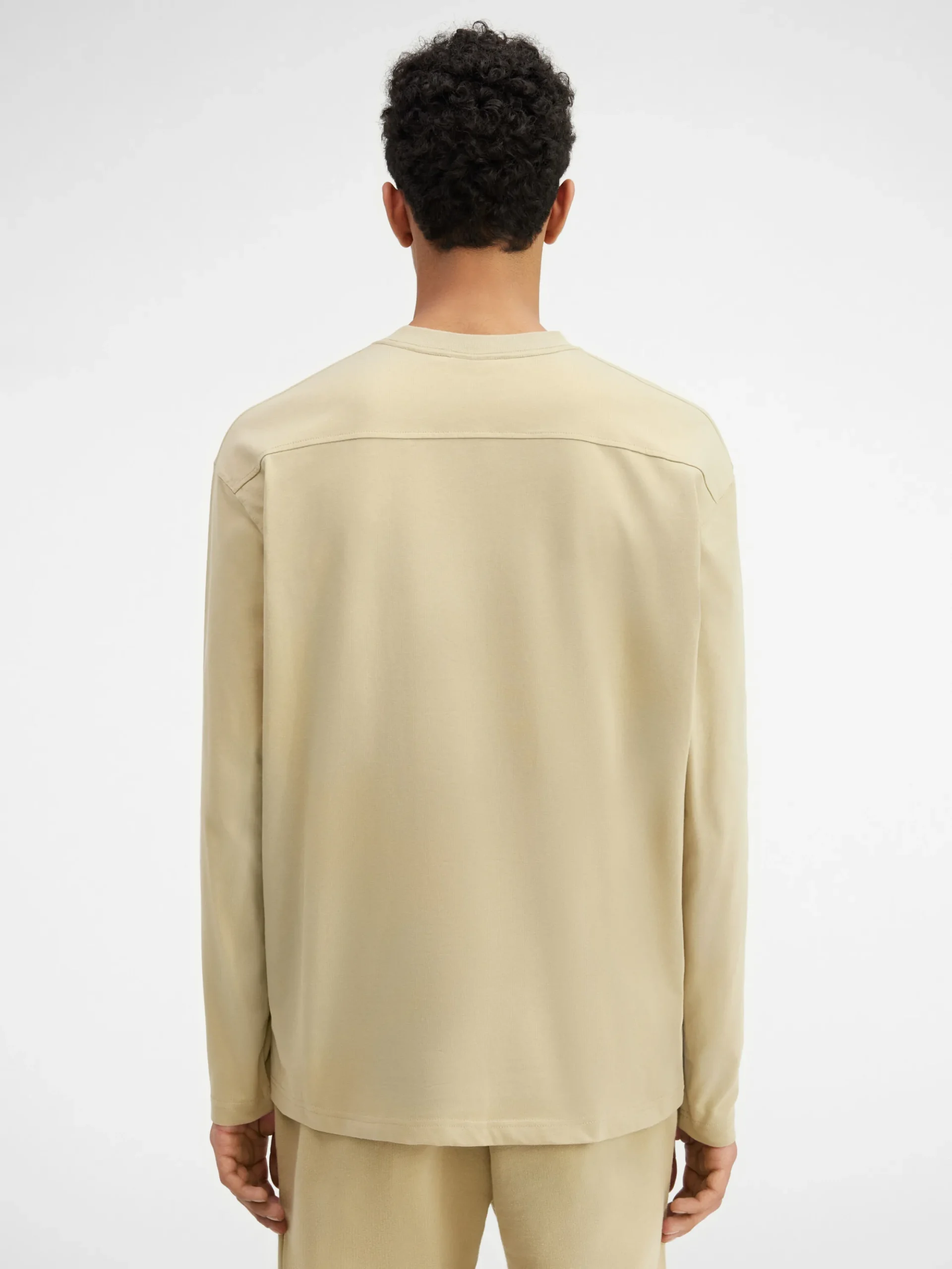 Le t-shirt manches longues