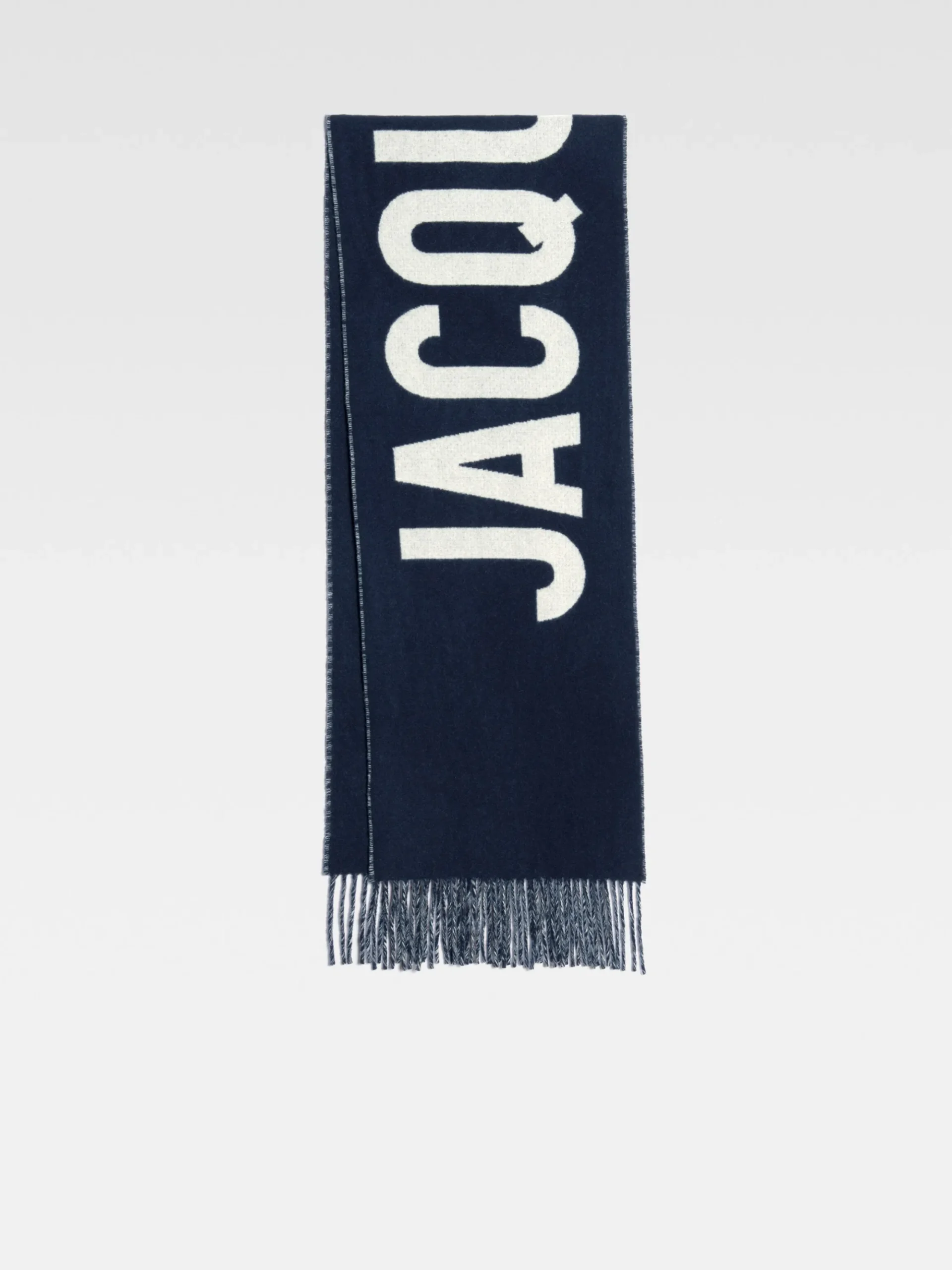 L'écharpe Jacquemus