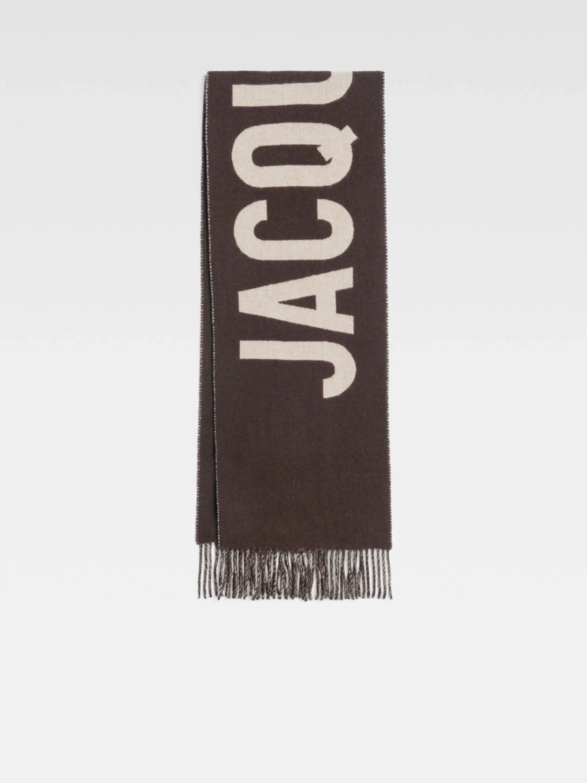 L'écharpe Jacquemus