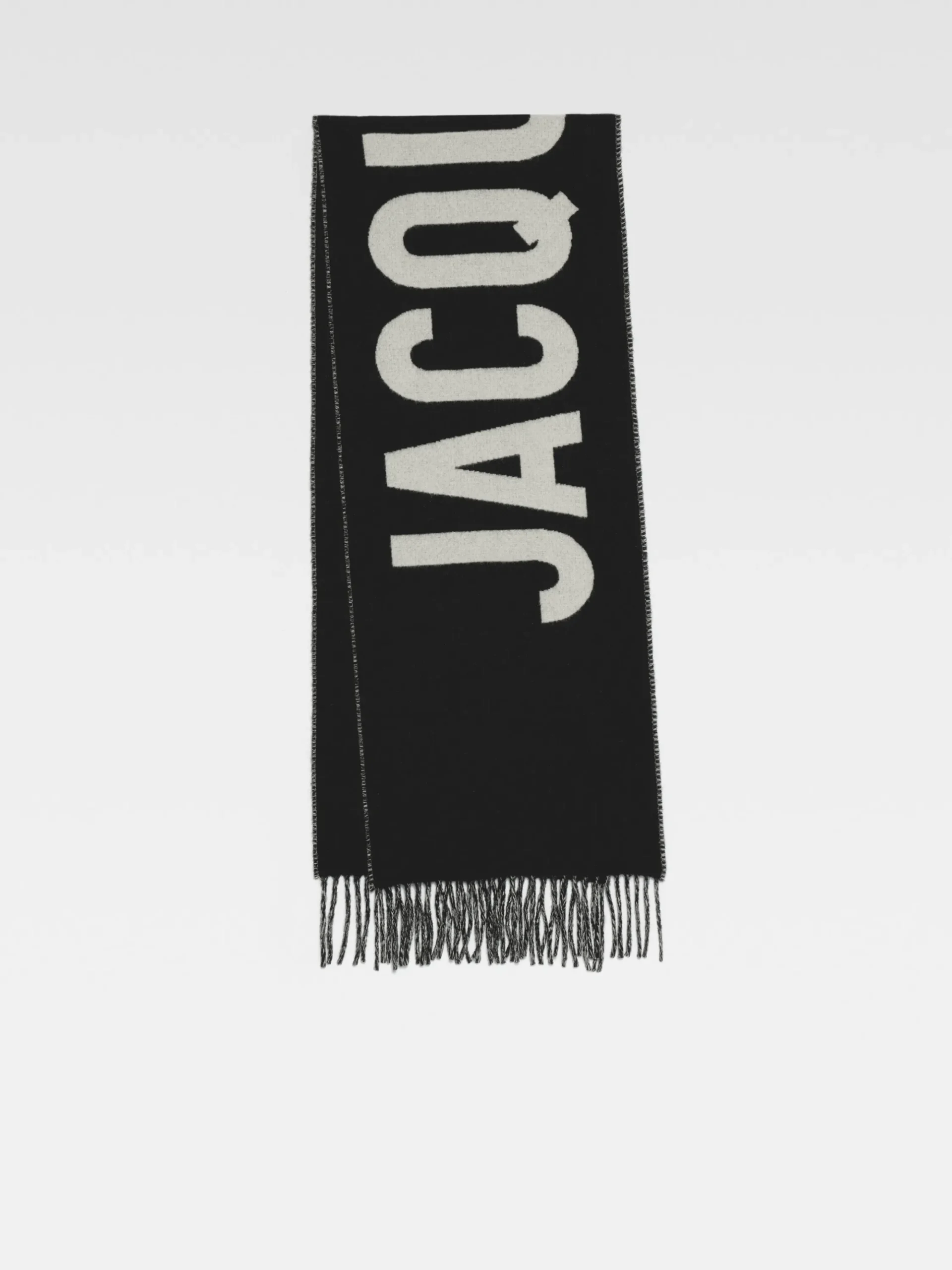 L'écharpe Jacquemus