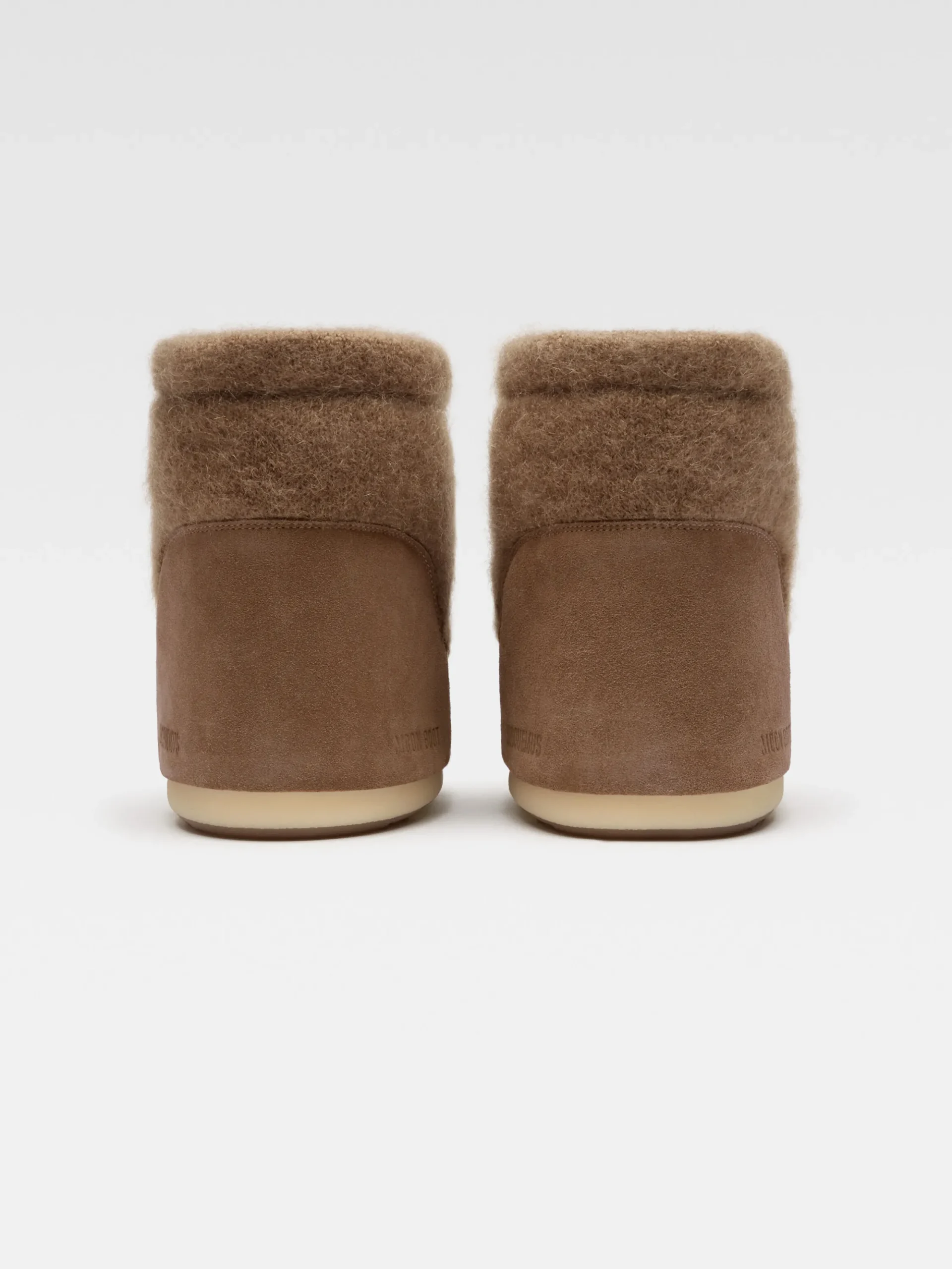 Les Moon Boot Jacquemus Mohair